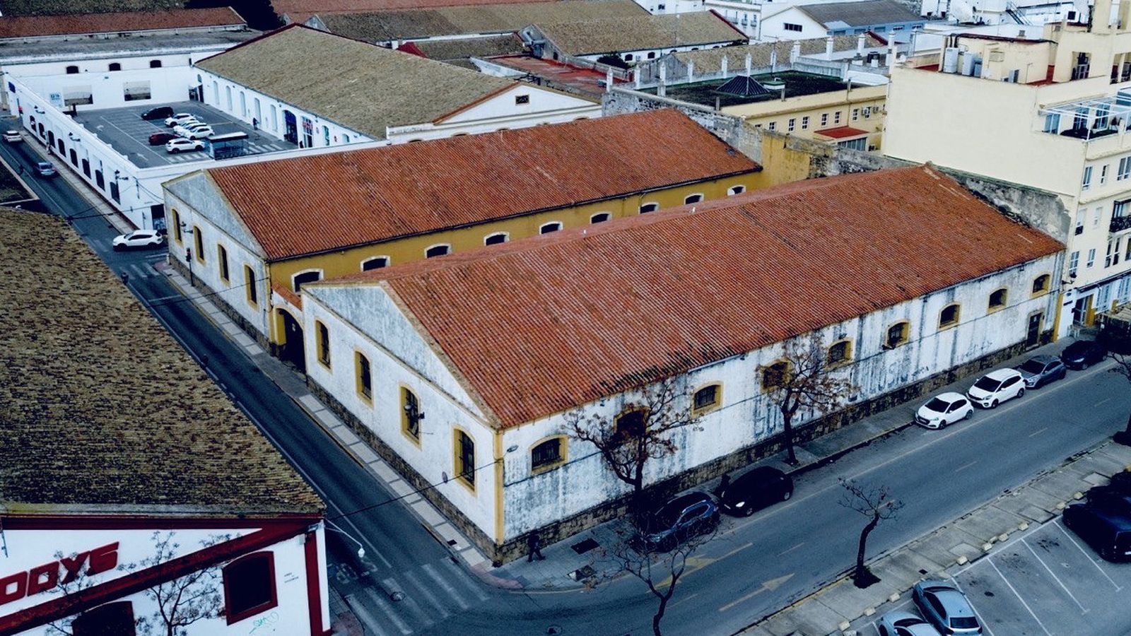 Aspecto actual de los cascos bodegueros que van a desaparecer.