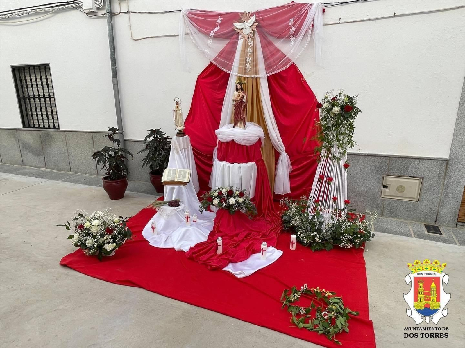 Una ruta en fotografías por los altares del Corazón de Jesús en Dos Torres Una ruta en fotografías por los altares del Corazón de Jesús en Dos Torres