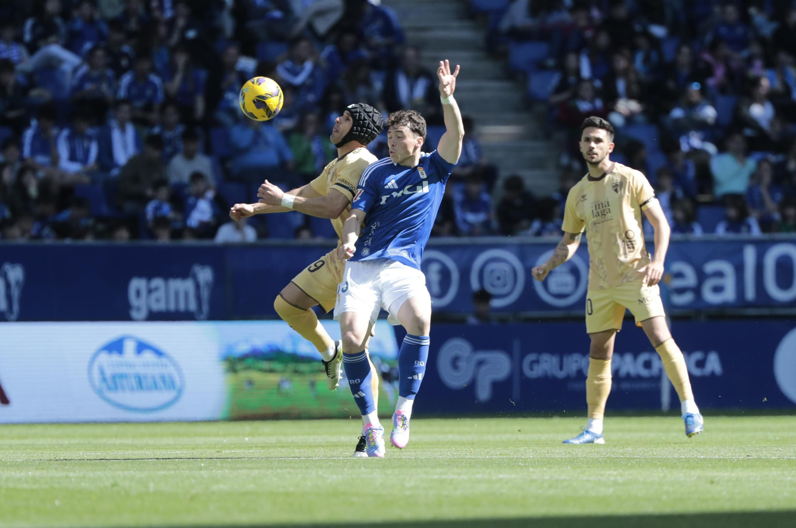 El Real Oviedo-Málaga CF, en fotos