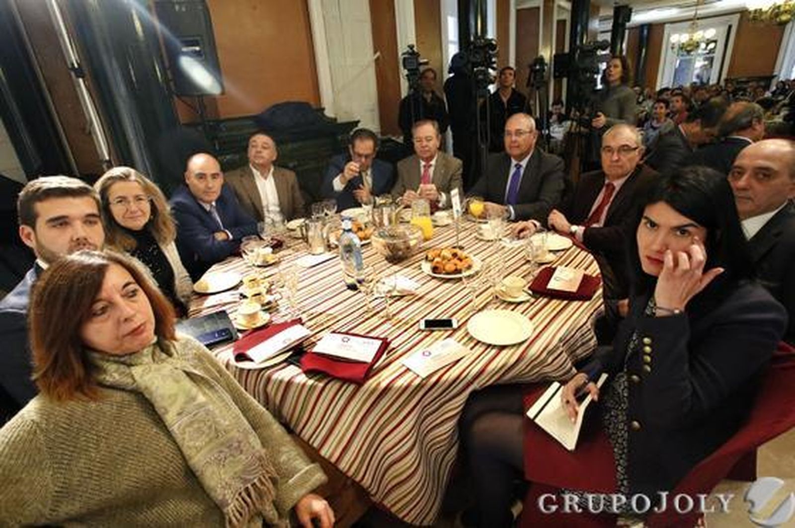 Purificación Fernández, Rodolfo Hernández, Adelaida Mellado, Francisco López, Juan C. Adame, Miguel Olivares, Andrés Fuentes, Antonio de la Vega, Juan M. Díaz, José Pedro González y Olga Tofiño.

Foto: Alberto Domínguez.