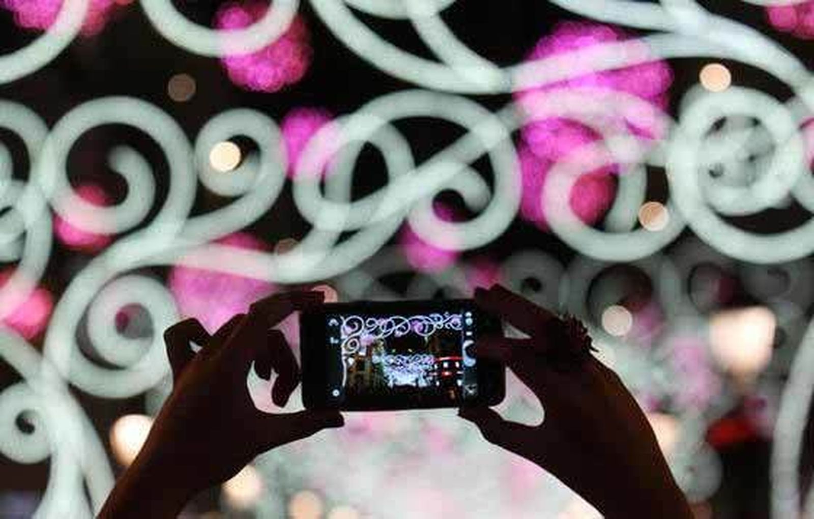 La nueva oferta de prepago acompaña la nueva estrategia de la compañía, centrada en el cliente. / Migue Fernández