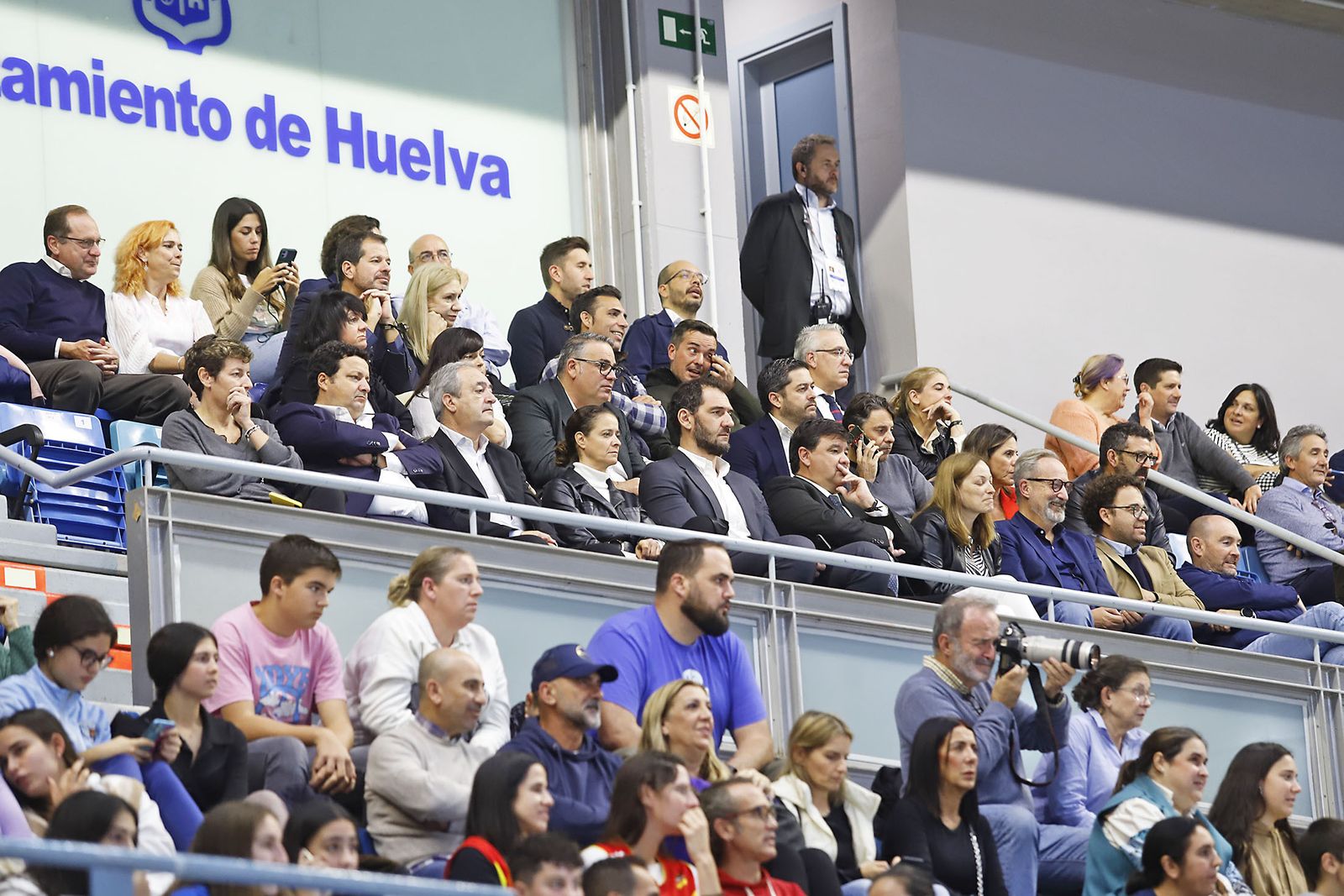 Ambiente en las gradas en el partido de la selección Española femenina de baloncesto contra Islnadia