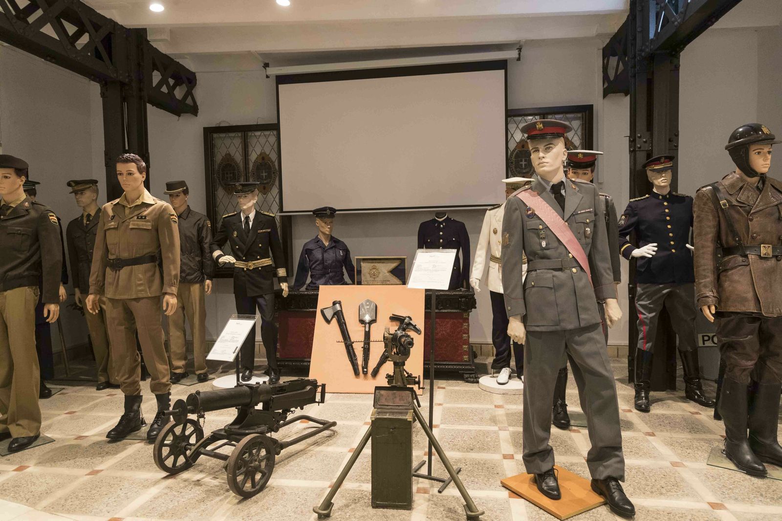 La exposición sobre la historia de la Policía Nacional