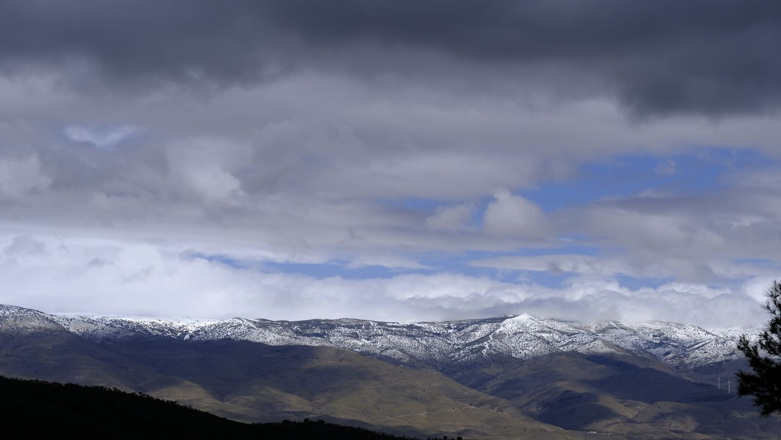 Imágenes del temporal de nieve en la provincia de Almería.