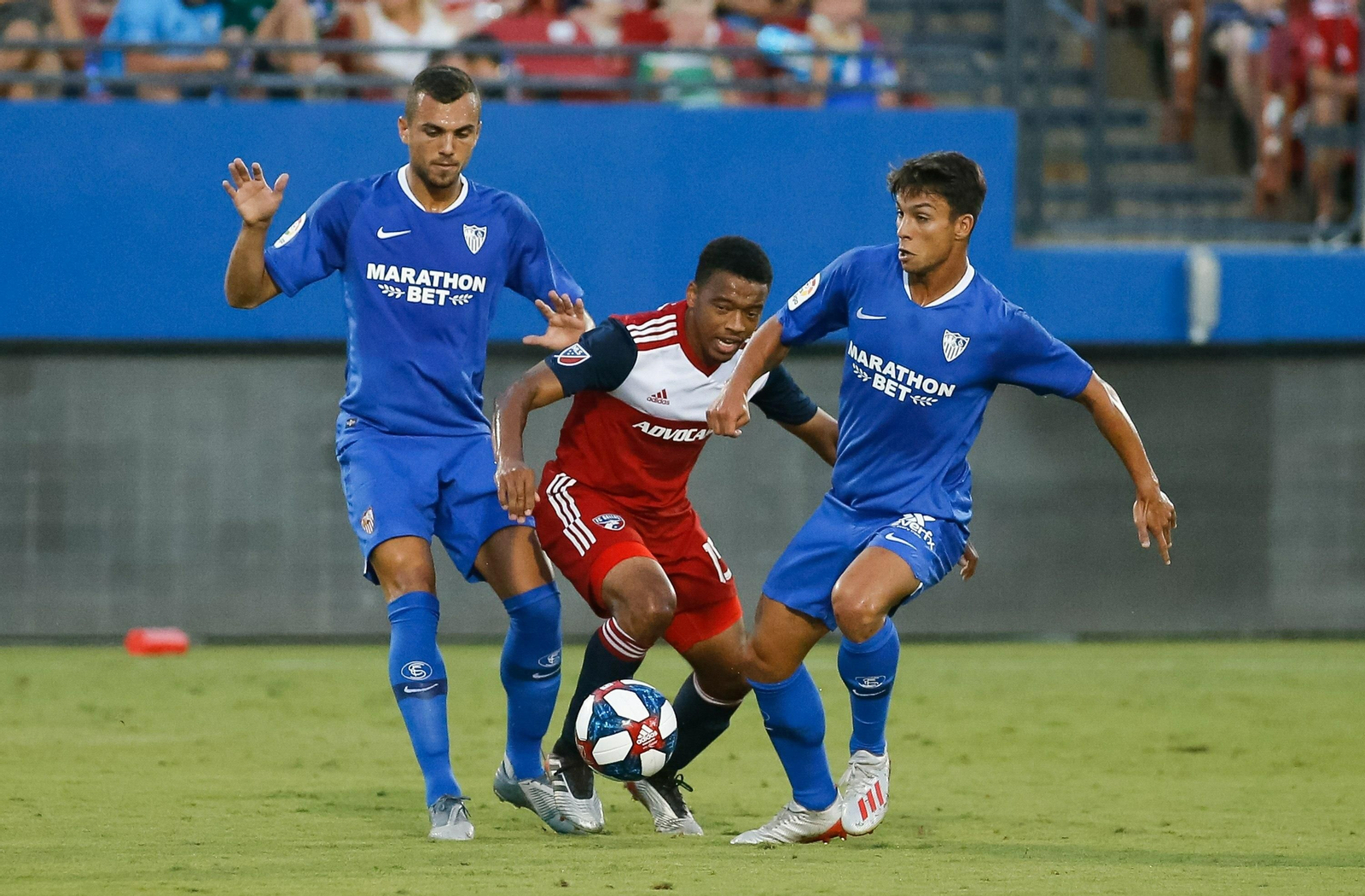 Lance del amistoso que el Sevilla disputó en Dallas.