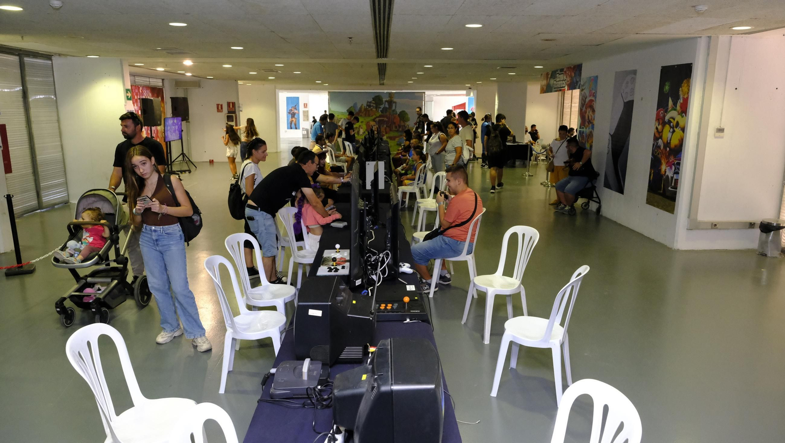 Inauguración del Salón Mangafest en el Palacio de Congresos de El Toyo, en fotos