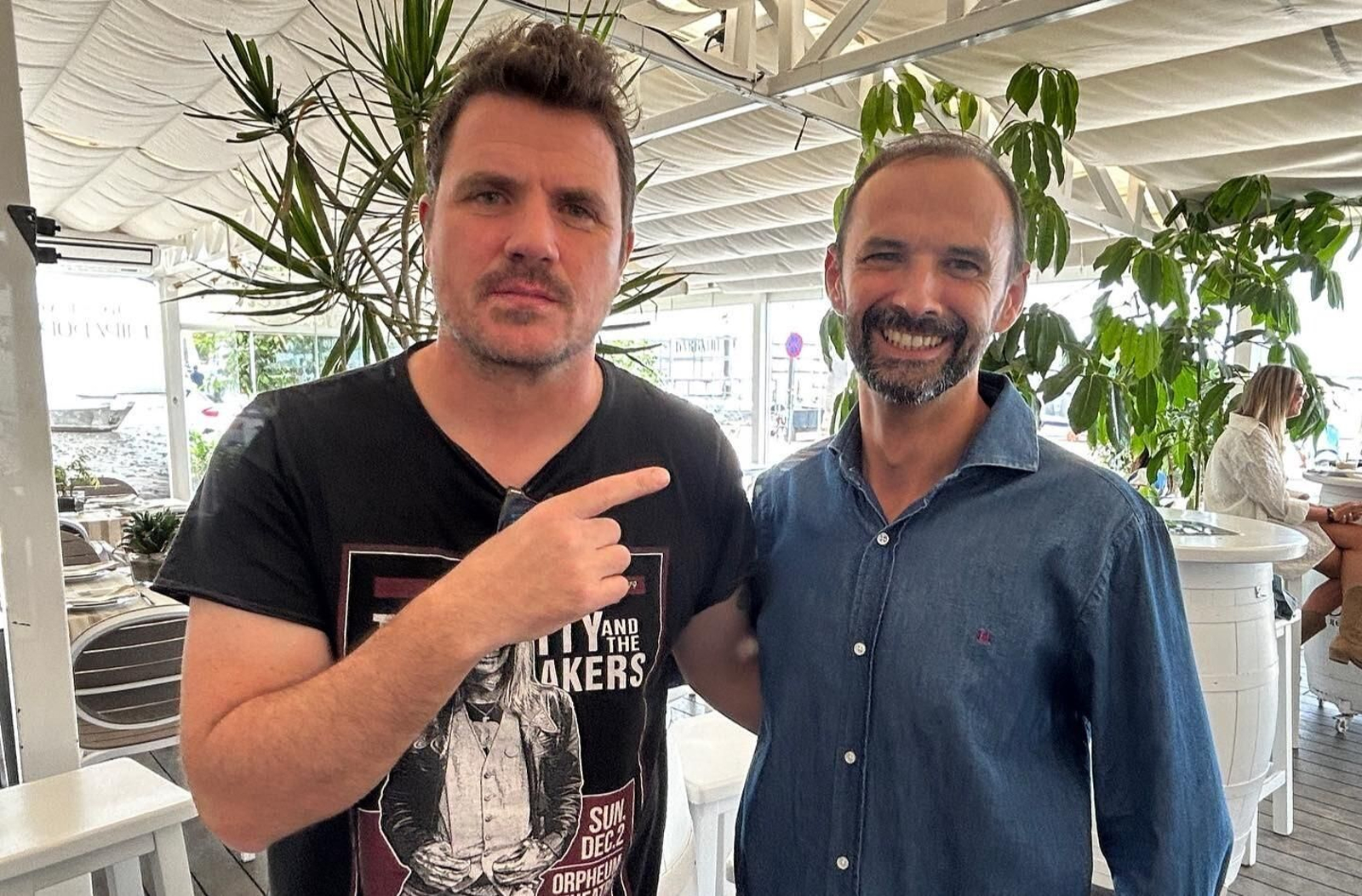 Dani Martín junto a Víctor Mora en Sanlúcar