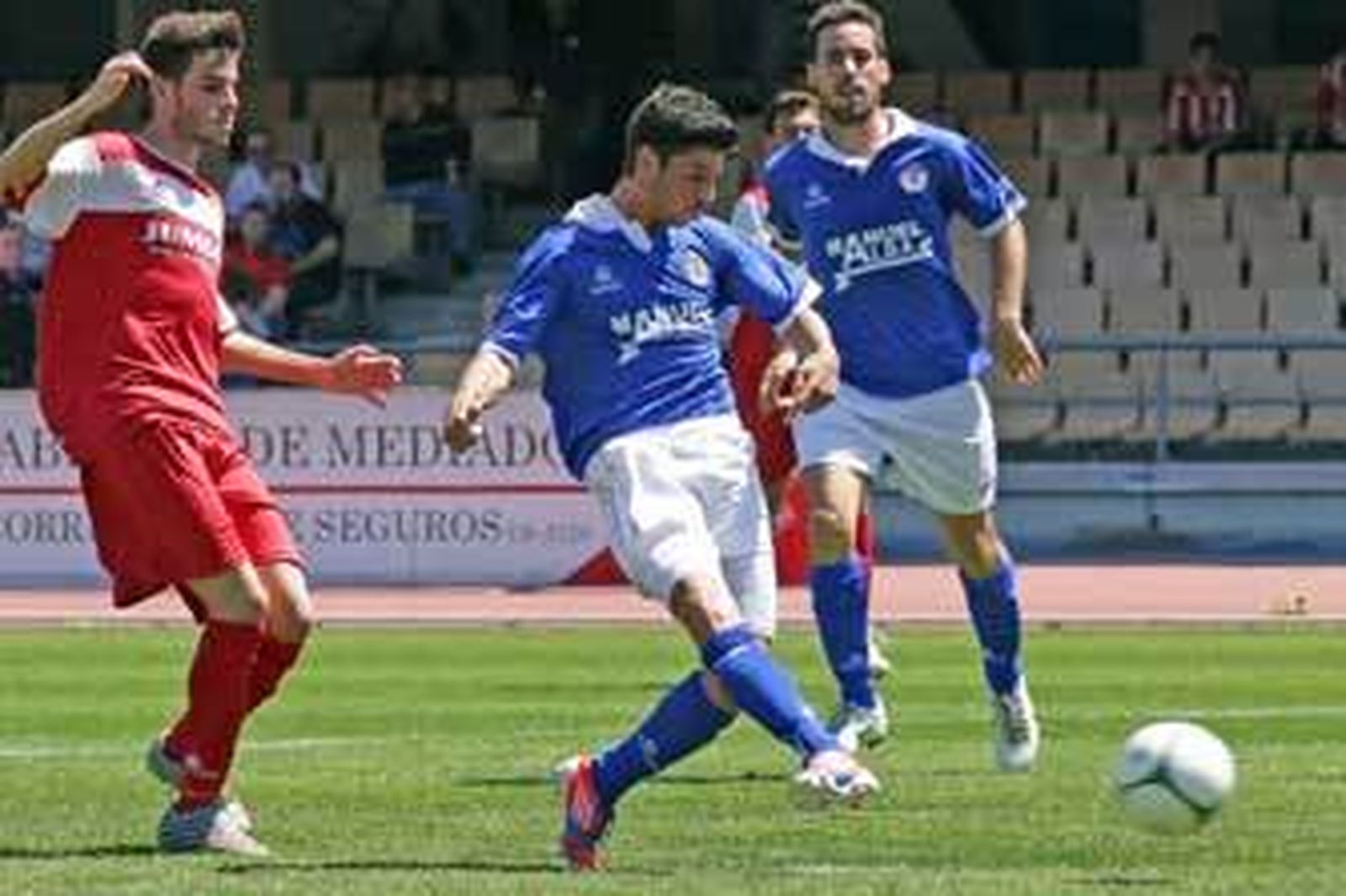 Olmo, en un partido en Chapín.