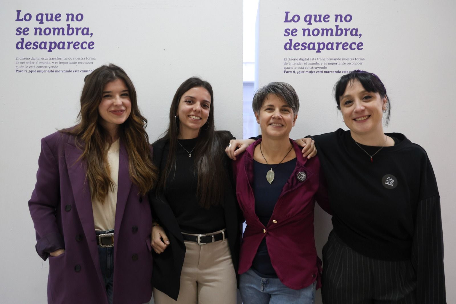 Valeria Veiga, Lorena Álvarez, Emanuela Mazzone y Valentina Ventura, de Ladies that UX.