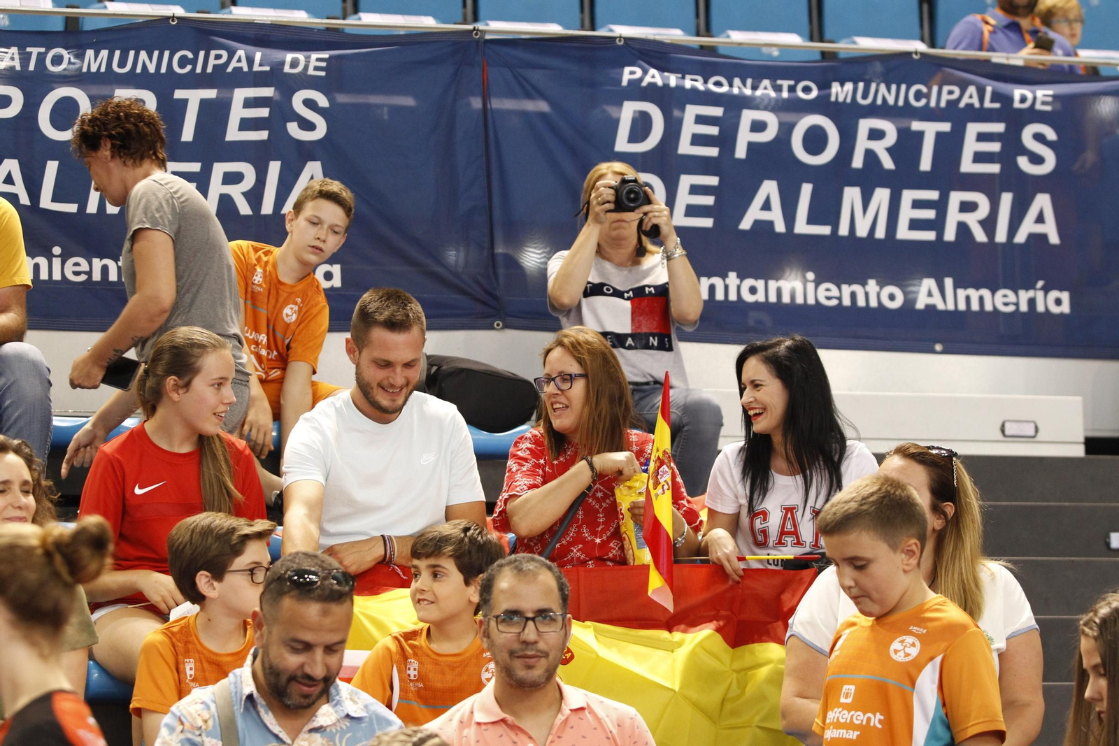 Fotogalería España-Suecia. Balonmano. Palacio Juegos Mediterráneos. Almería