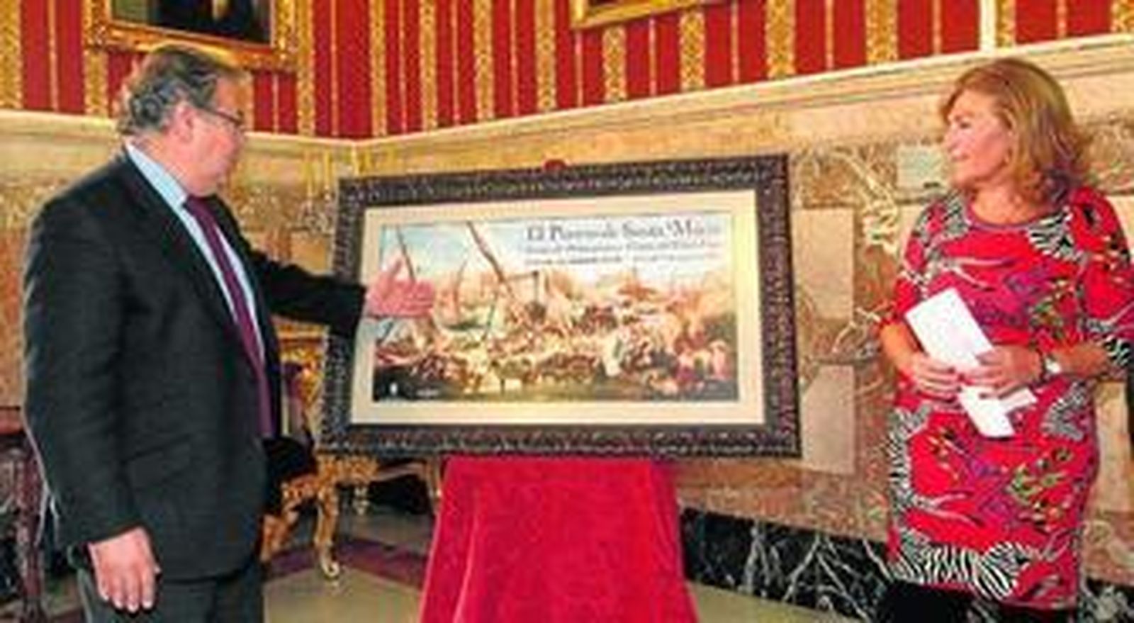 Juan Ignacio Zoido, alcalde de la capital sevillana, junto a María del Carmen Lara, hija del pintor portuense.