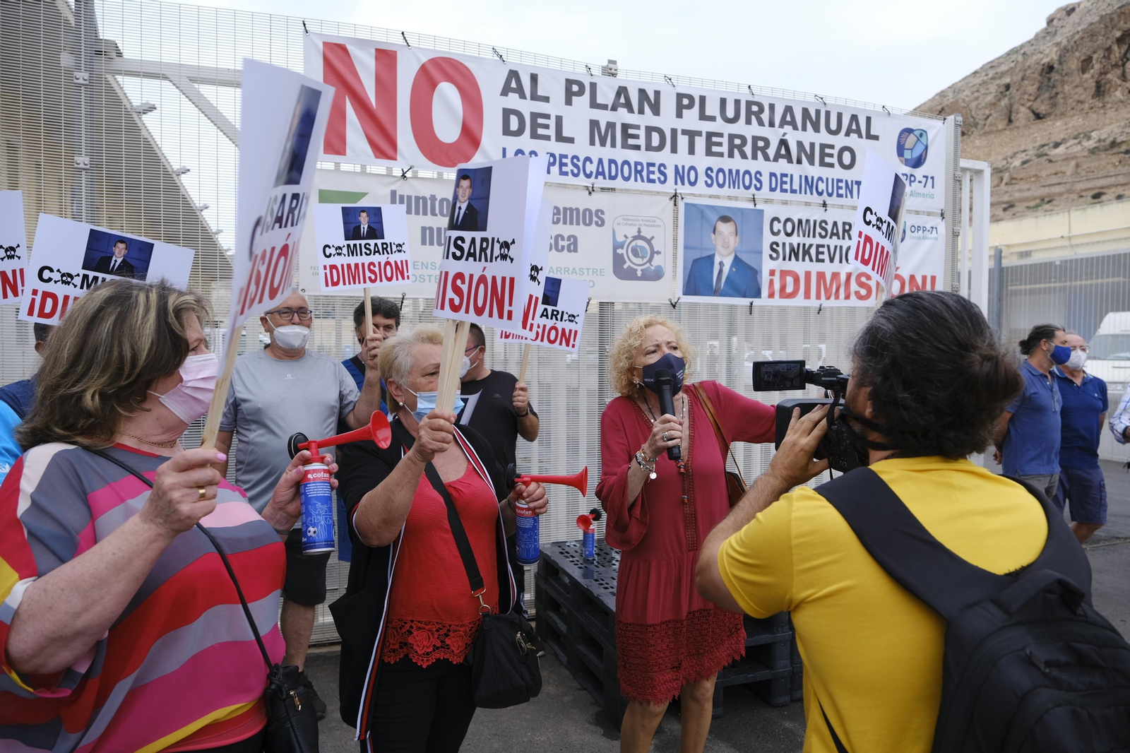 Fotogalería concentración protesta sector pesquero. Almería