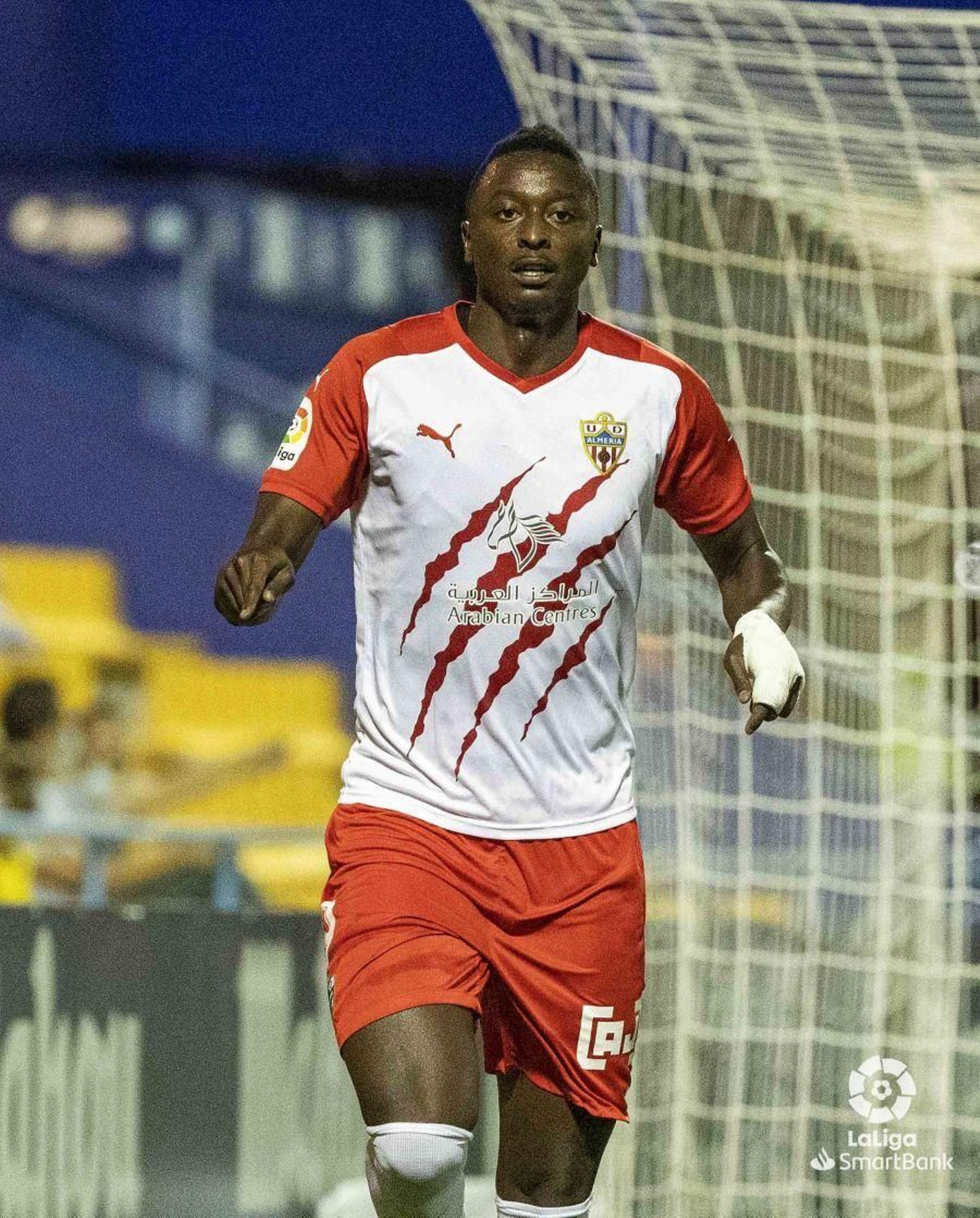 Sadiq quiere asaltar el podio de goleadores rojiblancos, integrado por Negredo, Charles o Ulloa