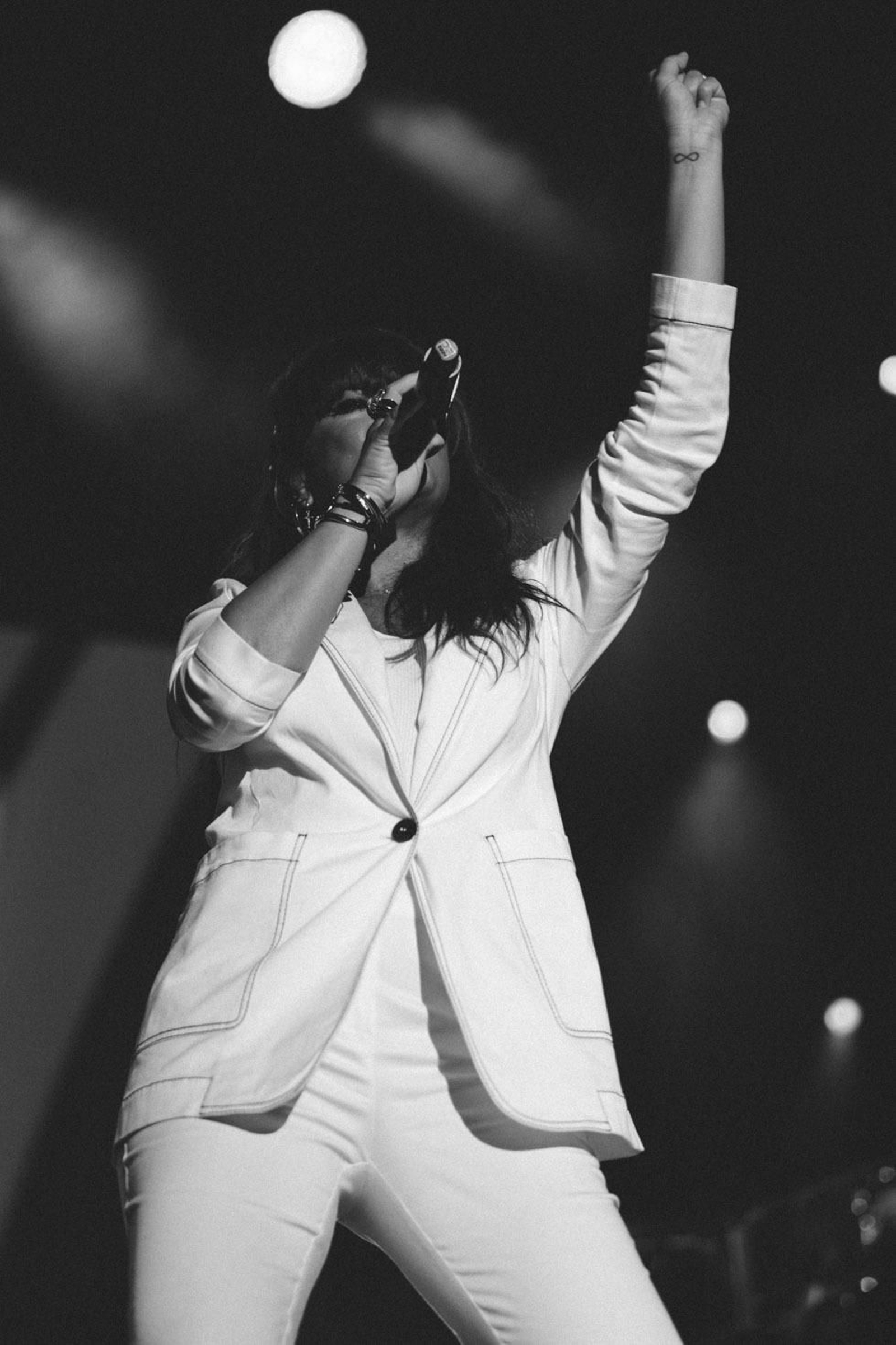 Imágenes del concierto de Vanesa Martín en la Plaza de Toros de La Merced