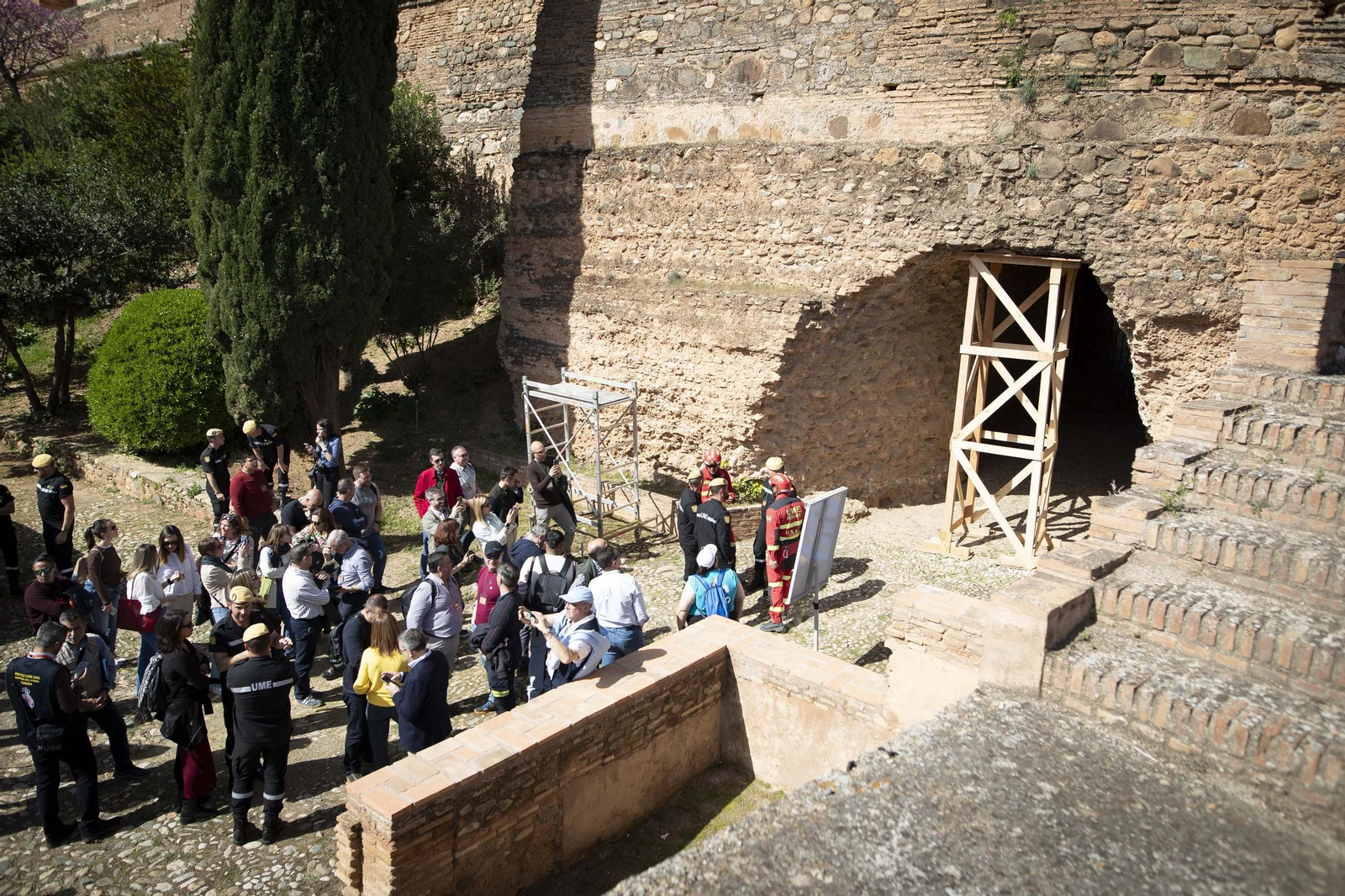 El simulacro de protección del patrimonio de Granada ante terremotos, en imágenes