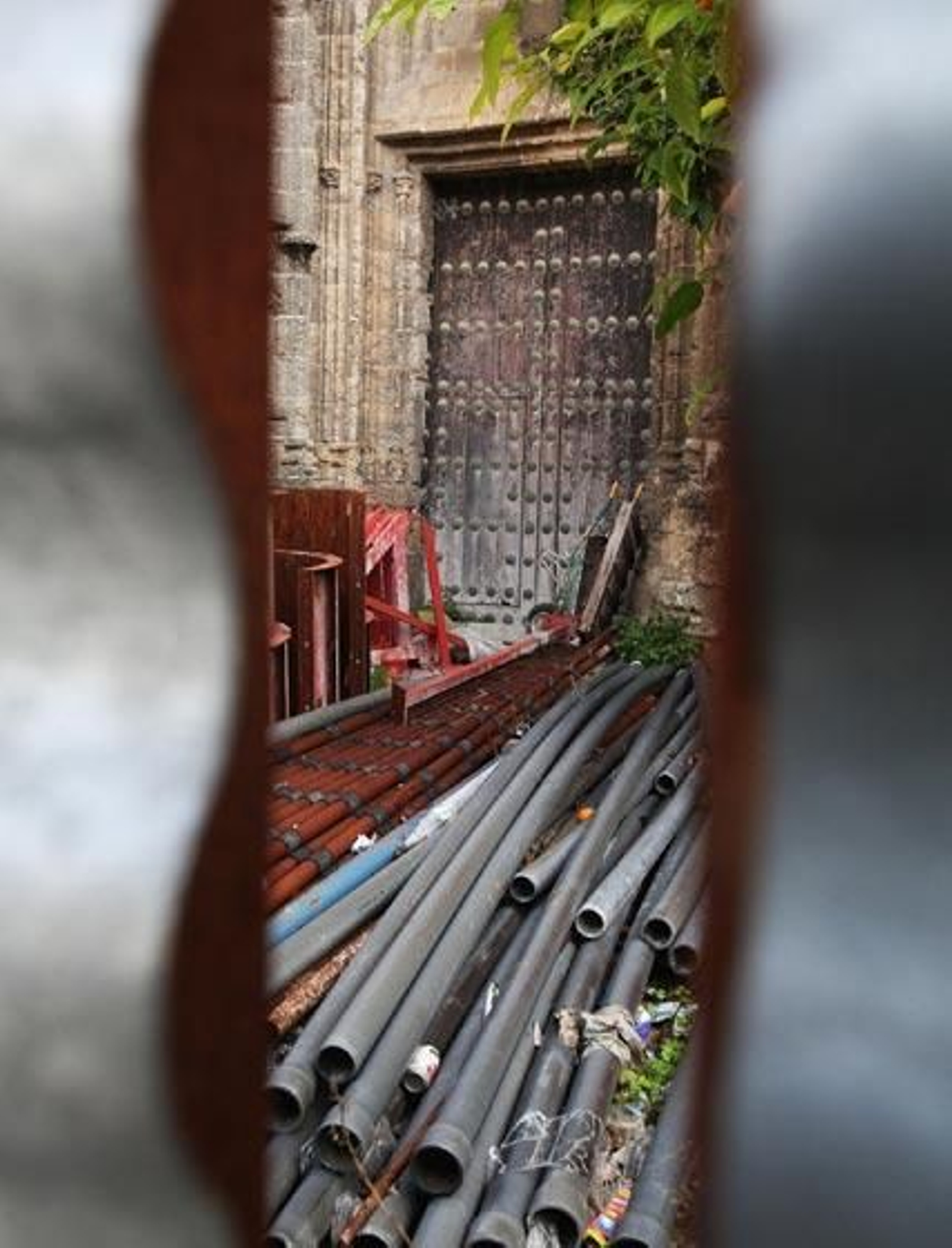 La declaración del Flamenco como Patrimonio Inmaterial de la Humanidad choca con el ya casi inexistente —por ruinoso— patrimonio material de los barrios gitanos.

Foto: Vanesa Lobo