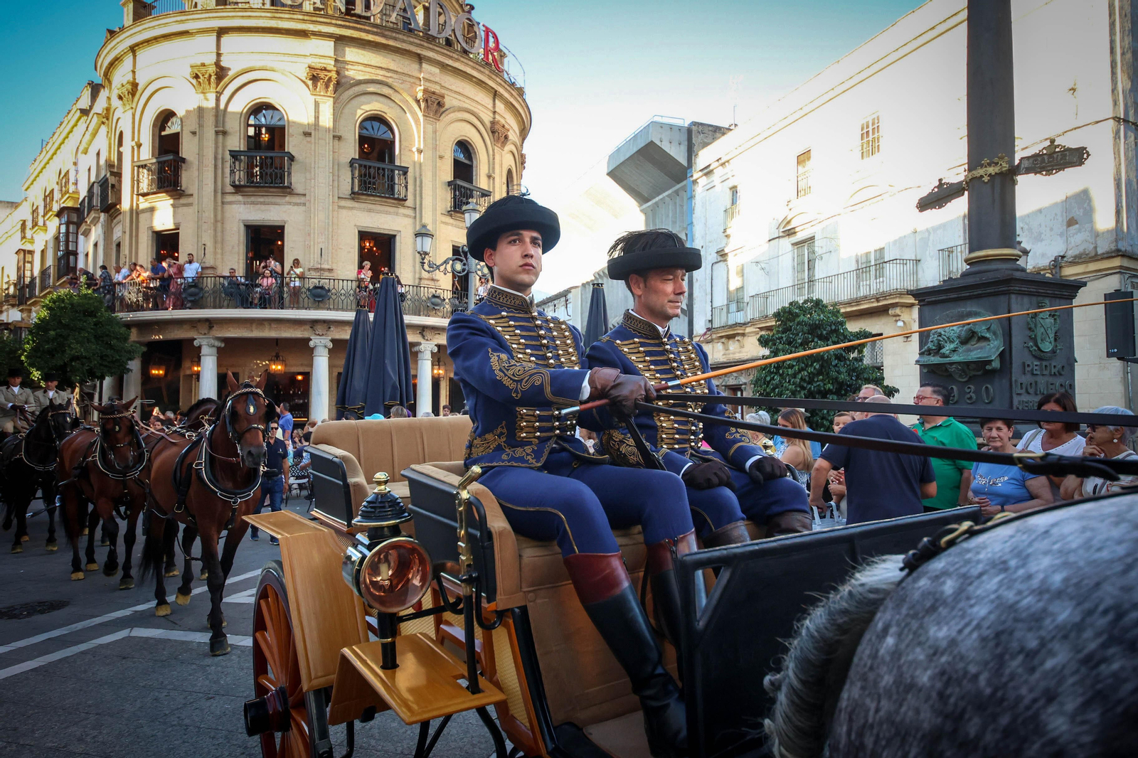 Búscate en la Parada Hípica por el 50 aniversario de Real Escuela en Jerez