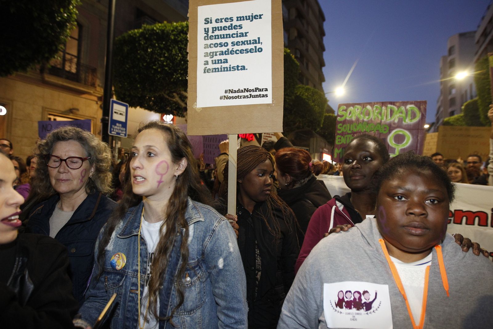 Fotogalería manifestación Día Internacional de la Mujer en Almería
