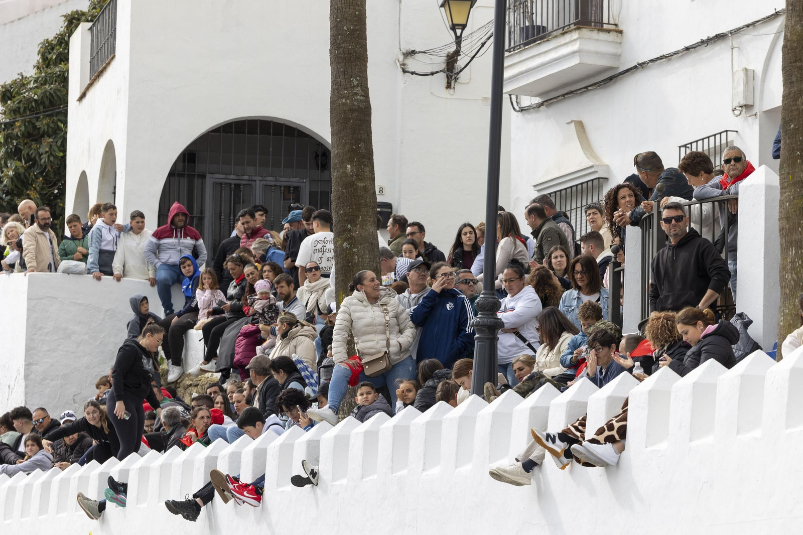 Las imágenes del Toro Embolao de Vejer 2025