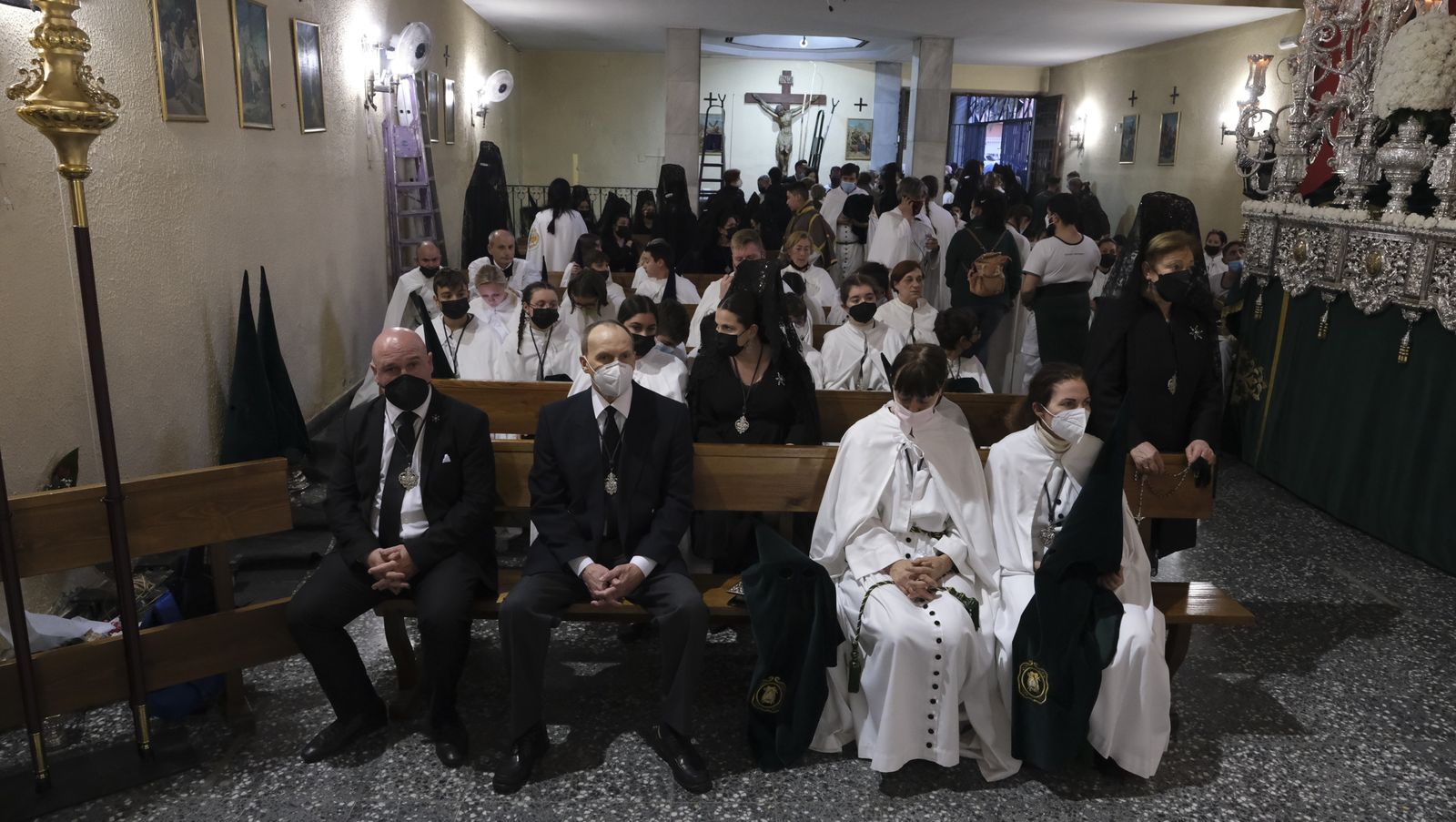 Procesión de Macarena en Almería, en imágenes.