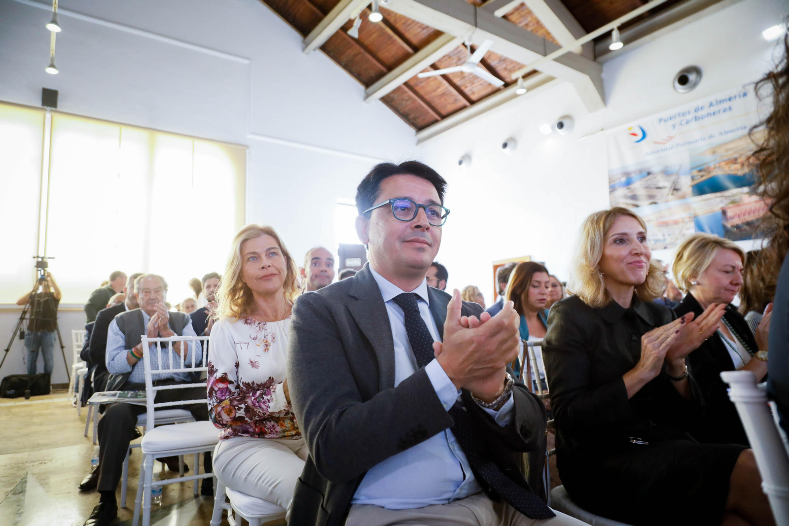 Imágenes del desayuno informativo