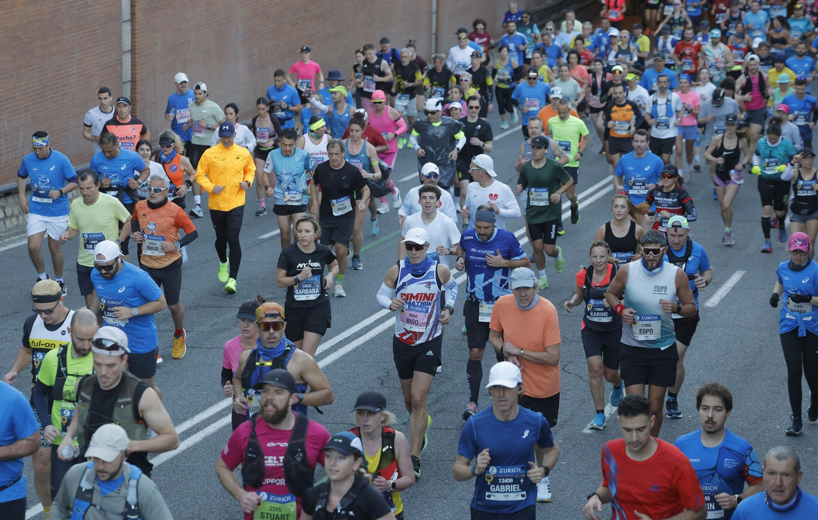Búscate en el Zurich Maratón de Sevilla 2025