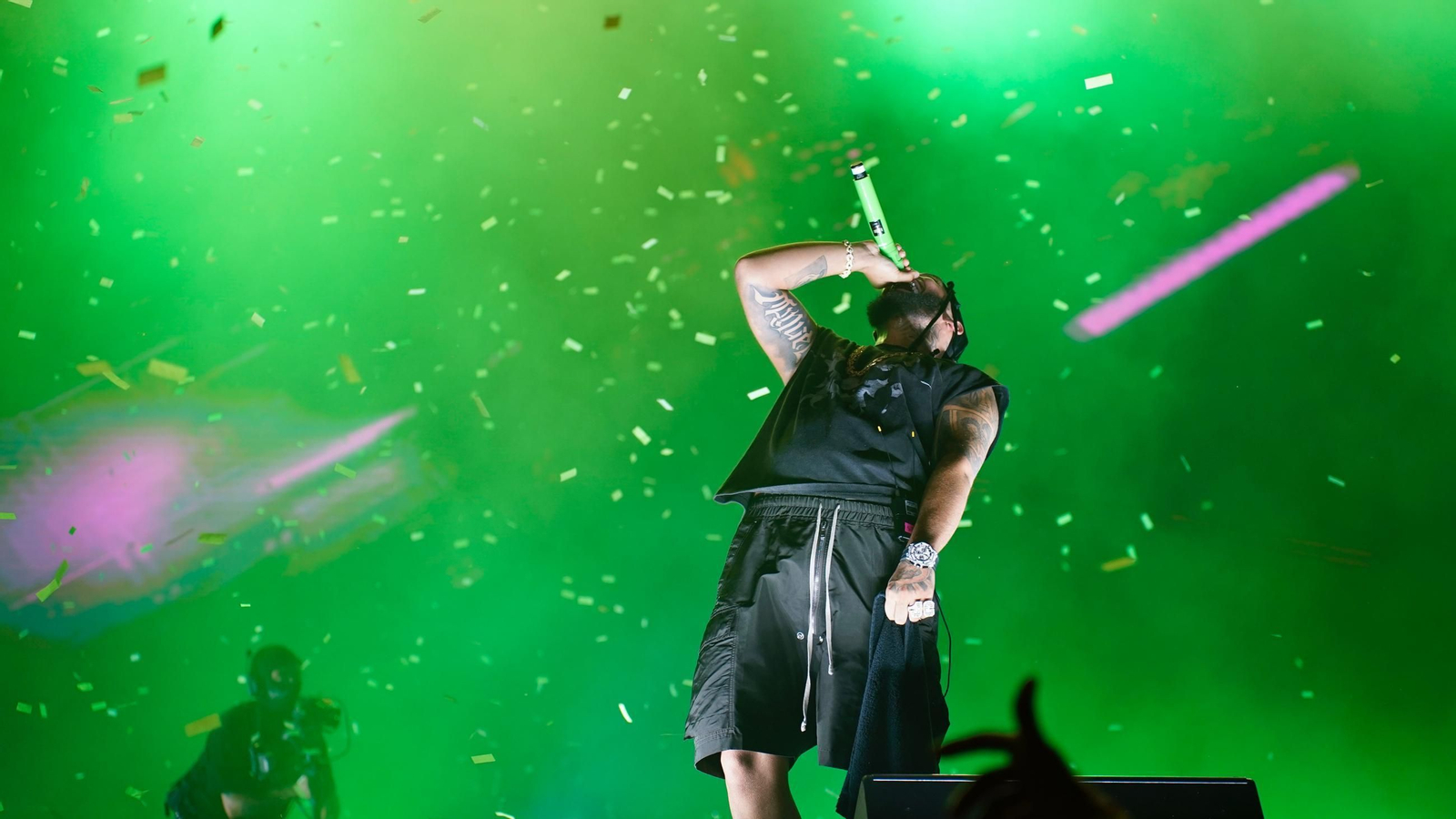 El concierto de JC Reyes en el Cabaret Festival de Algeciras, en imágenes