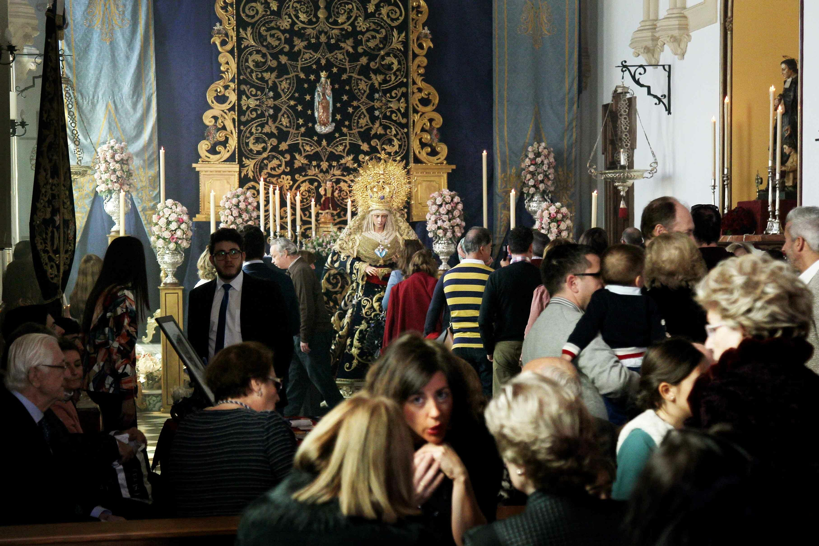 Imágenes de besamanos y besapiés