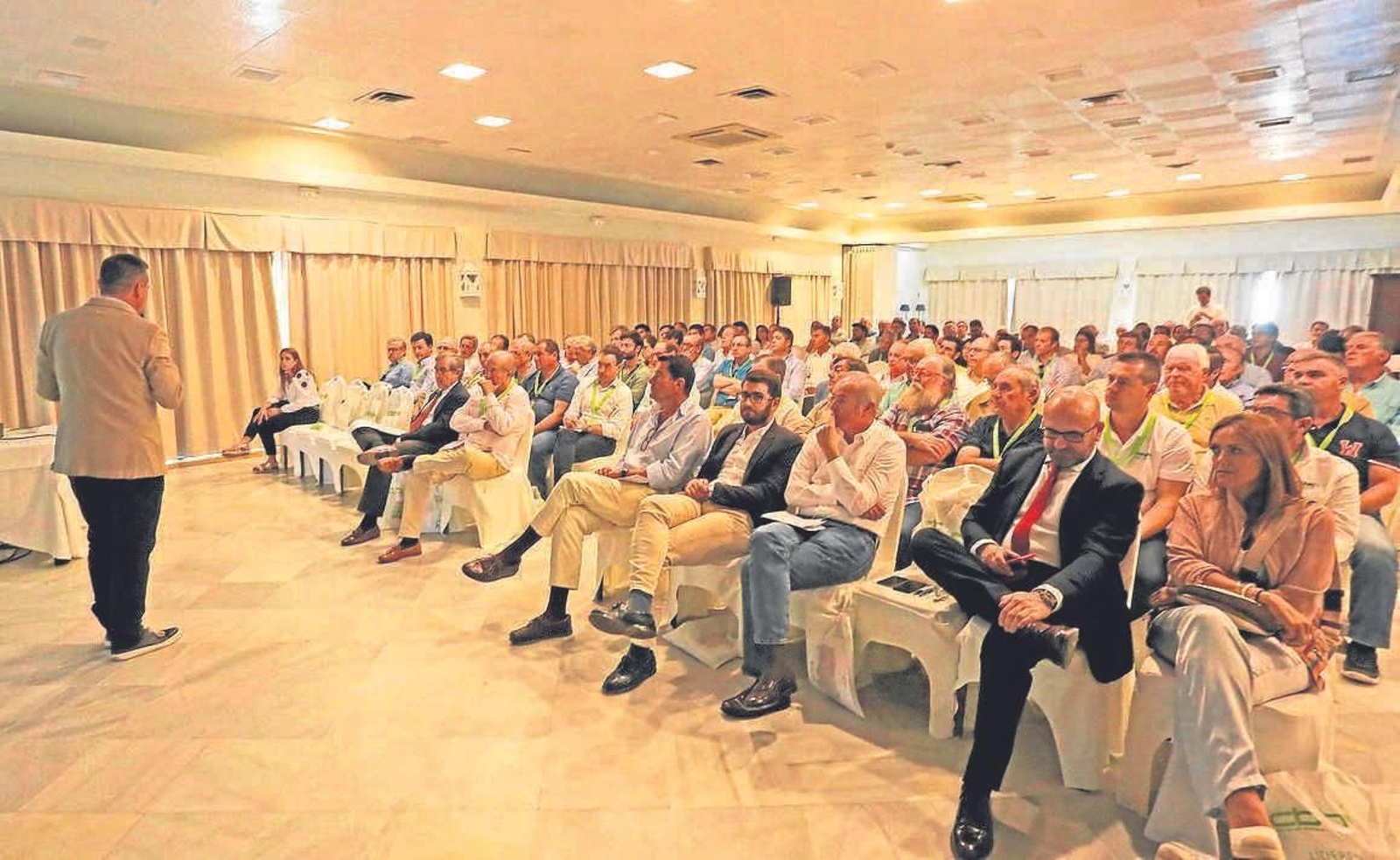 Jornada sobre el olivar y el almendro superintensivo celebrada este jueves en el Hotel Jerez.
