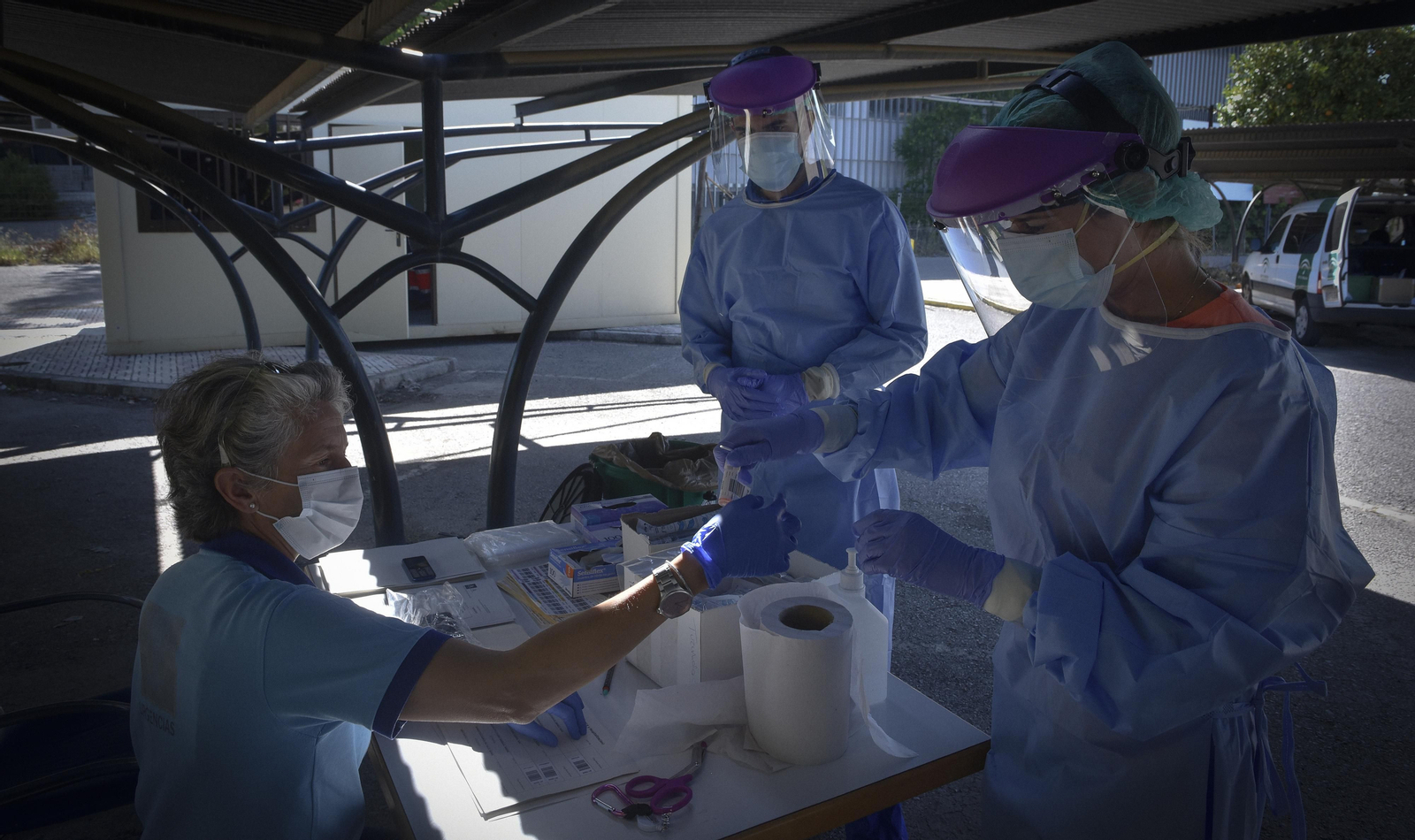 Fase 2 de la desescalada del coronavirus en Sevilla: entre negocios que arrancan, y pruebas PCR