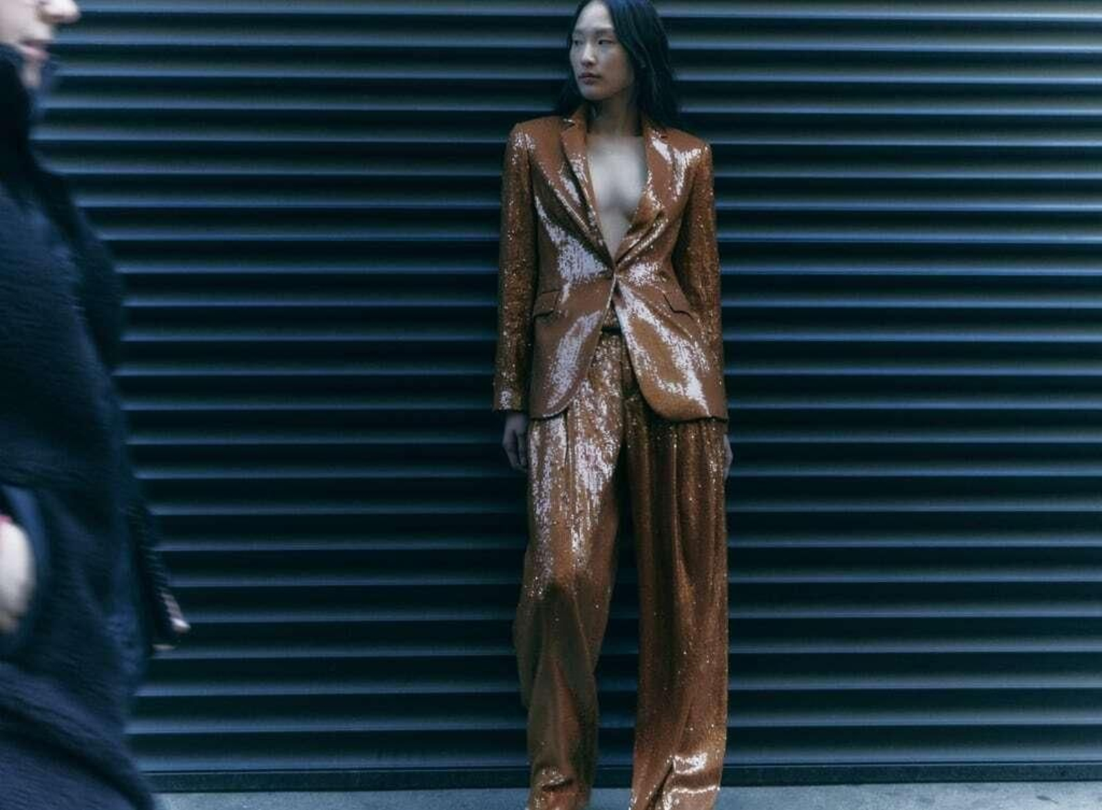 Cinco trajes de chaqueta de Zara cómodos y elegantes que te solucionan el look de los eventos de primavera.