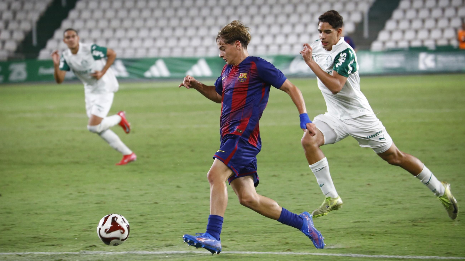 Un lance del Barcelona - Palmeiras del Mundial de Clubes juvenil en Córdoba.