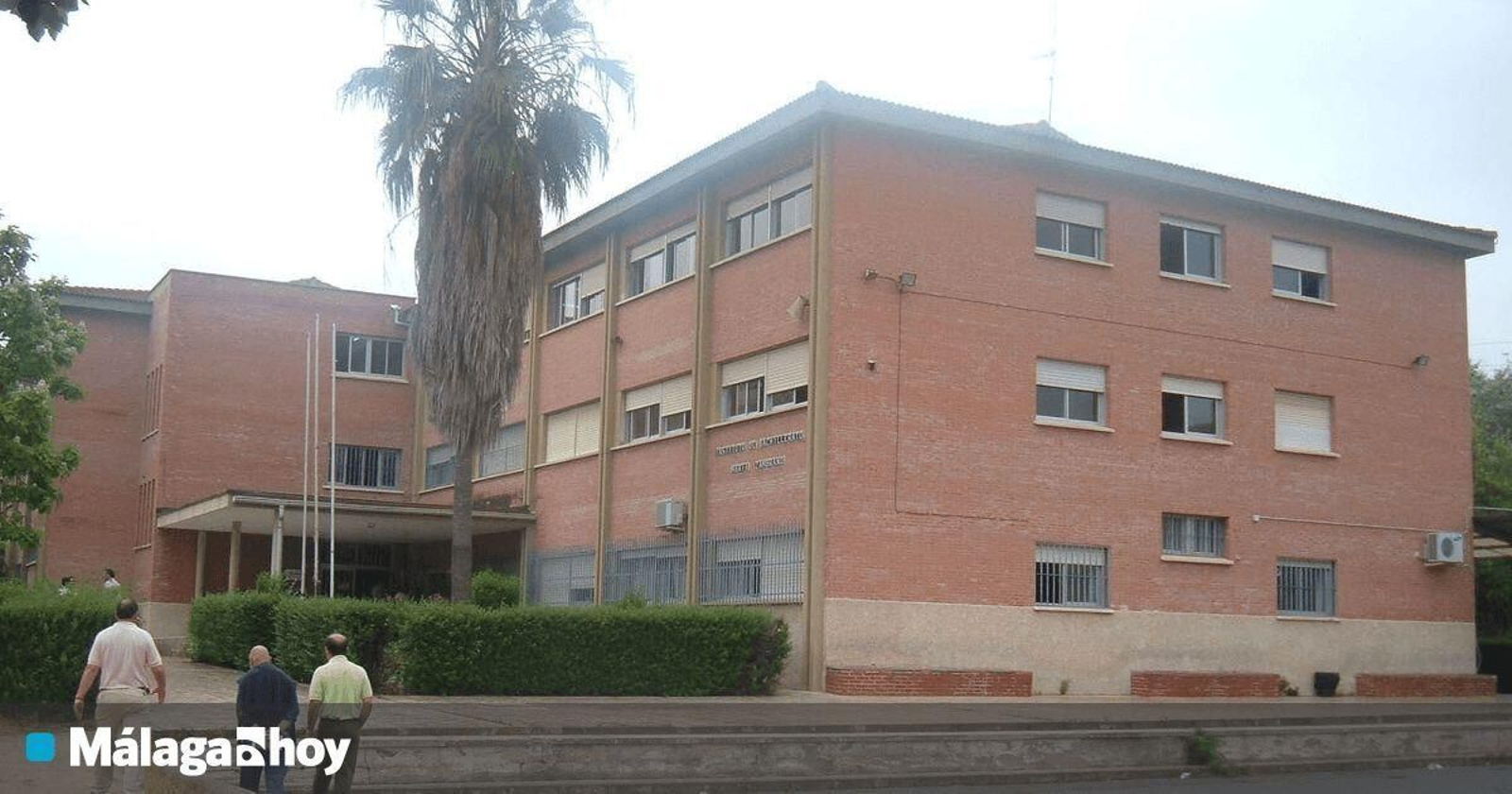 Fachada del IES María Zambrano de Torre del Mar