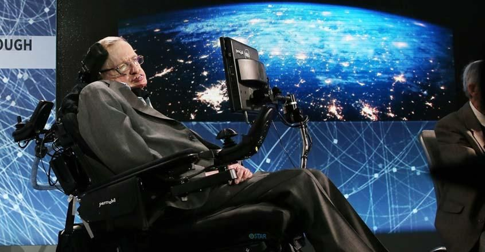 Stephen Hawking  en una de sus últimas intervenciones divulgativas.