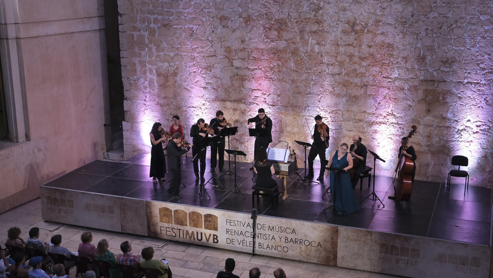 Imágenes del concierto de Harmonía del Parnás en el Festival de Música Renacentista y Barroca de Vélez Blanco