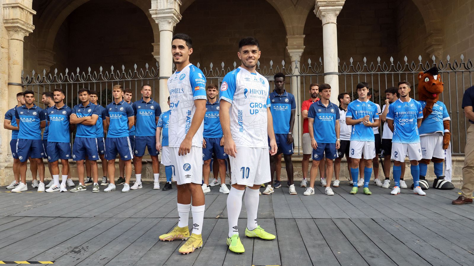 Presentación nuevas equipaciones del Xerez DFC 23-24