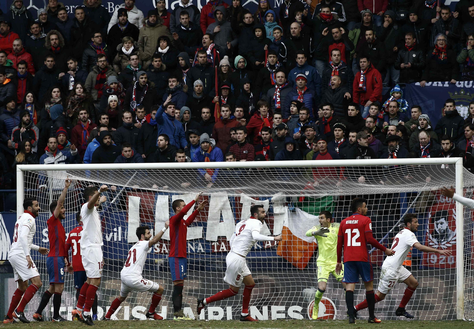 El Osasuna-Sevilla, en imágenes