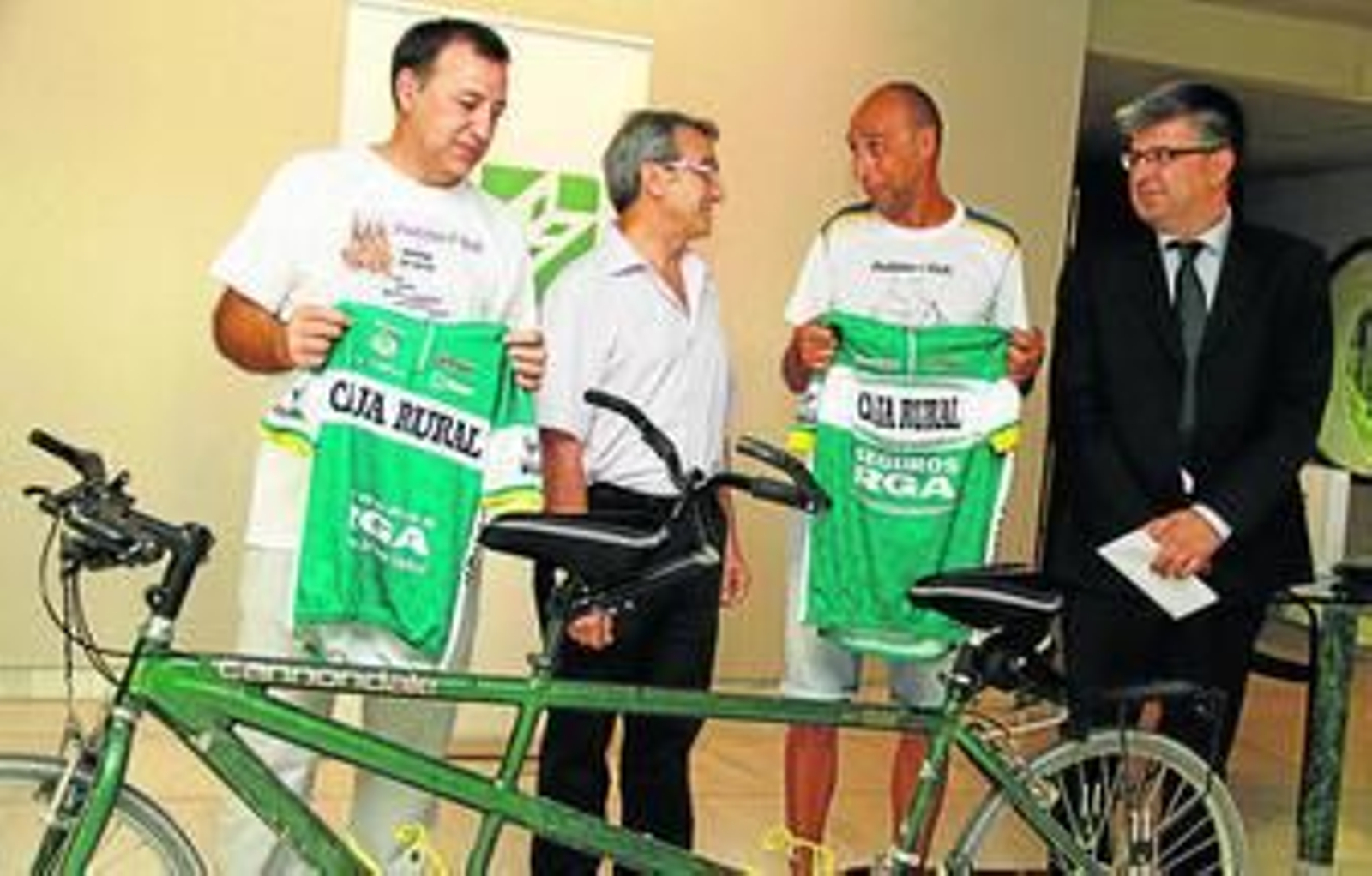 Jorge y Miguel Ángel Abarca partirán el próximo 27 de agosto en tándem y recorrerán un total de 1.300 kilómetros hasta el 12 de septiembre.