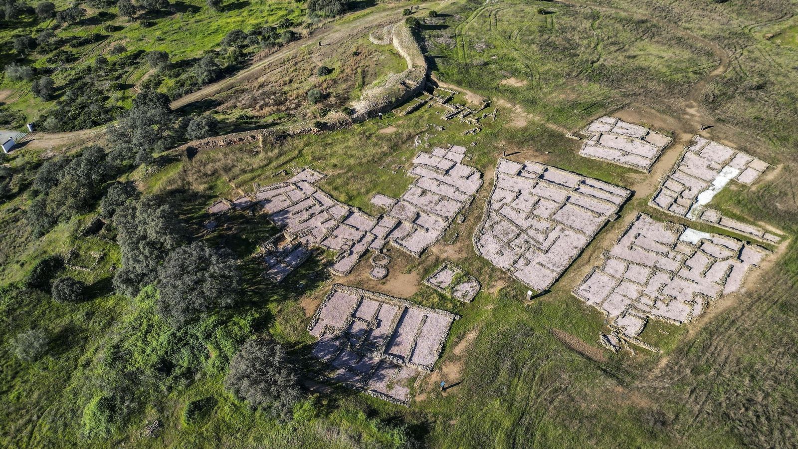 Tejada la Vieja, caminar por las mismas calles que lo hicieron los tartesios.