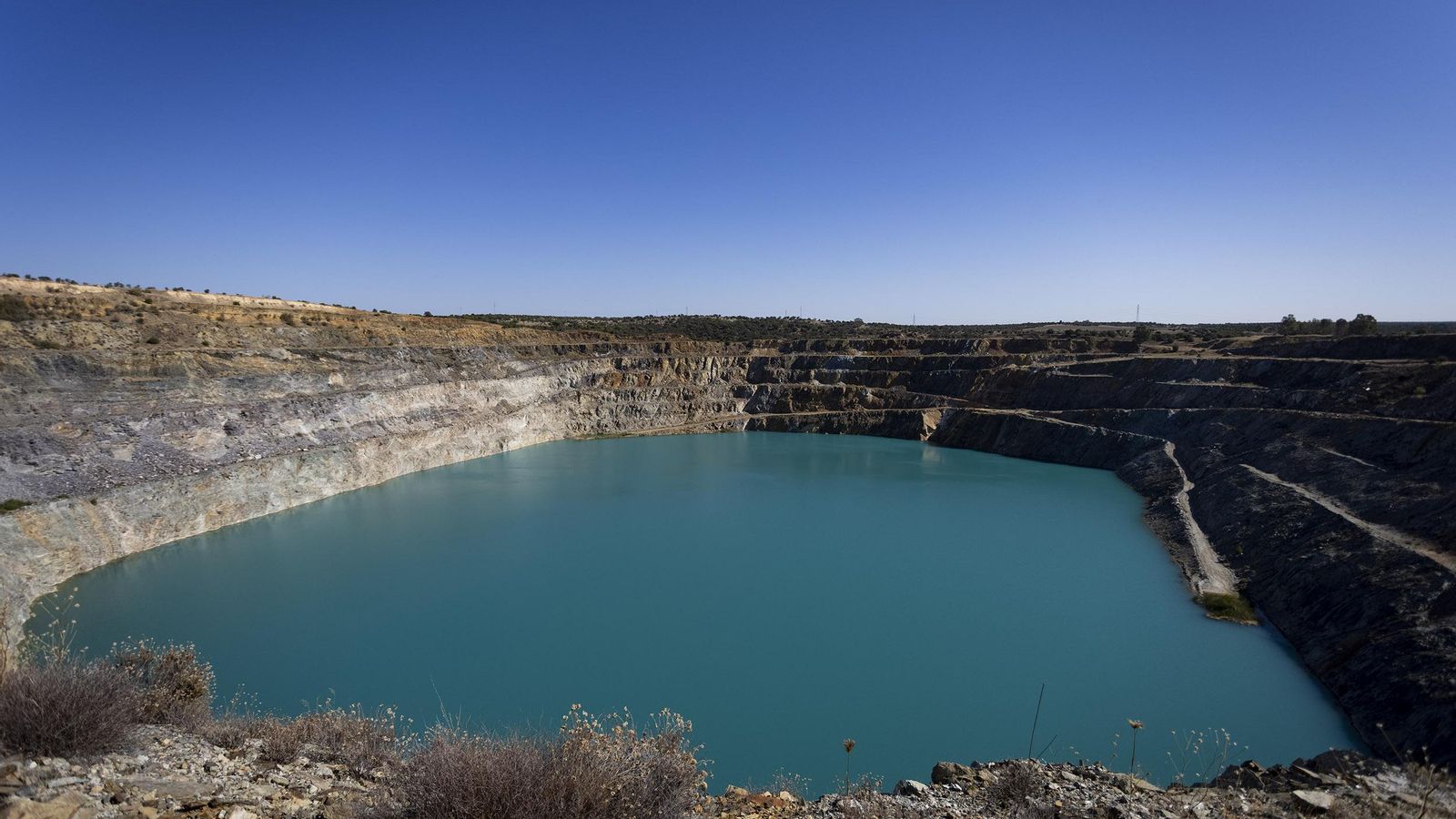 La Corta de los Frailes, bajo la que está la reserva de mineral, y que se vaciará durante la explotación.