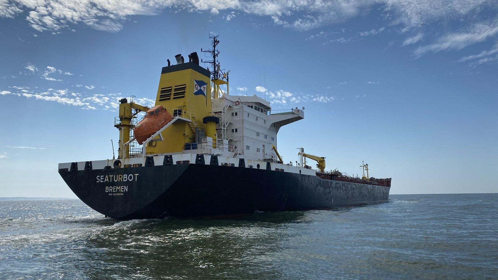 La actividad en el Puerto de Huelva se ha mantenido a lo largo de estos dos últimos meses.