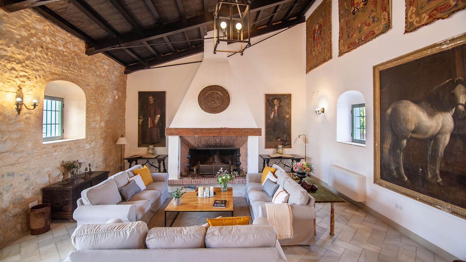 Así es el cortijo jerezano del siglo XVII en el que se ha hospedado Laura Sánchez