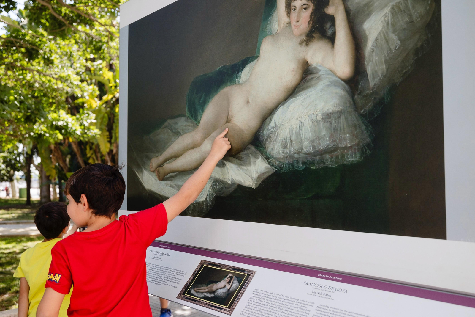 La inauguración de la exposición 'El Prado en las calles' en Cádiz
