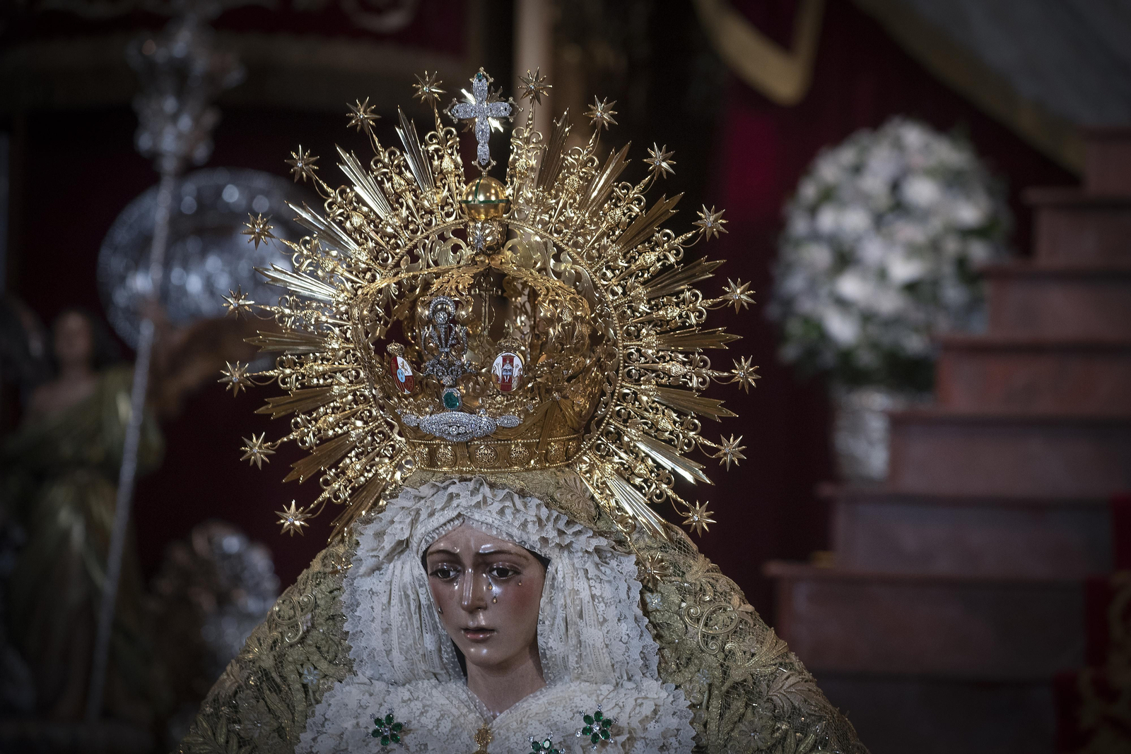 El besamanos de la Macarena, en imágenes