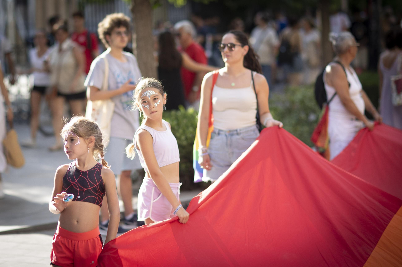 Las mejores imágenes de la manifestación por el Día del Orgullo LGBTIQ+ en Granada
