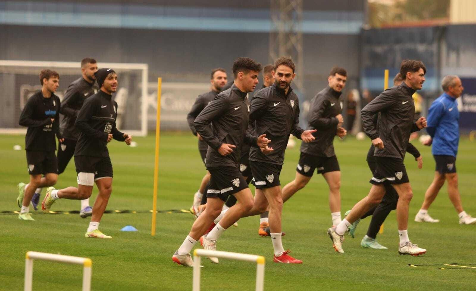 Galería: Adrián López y un cielo anaranjado sobre el Anexo