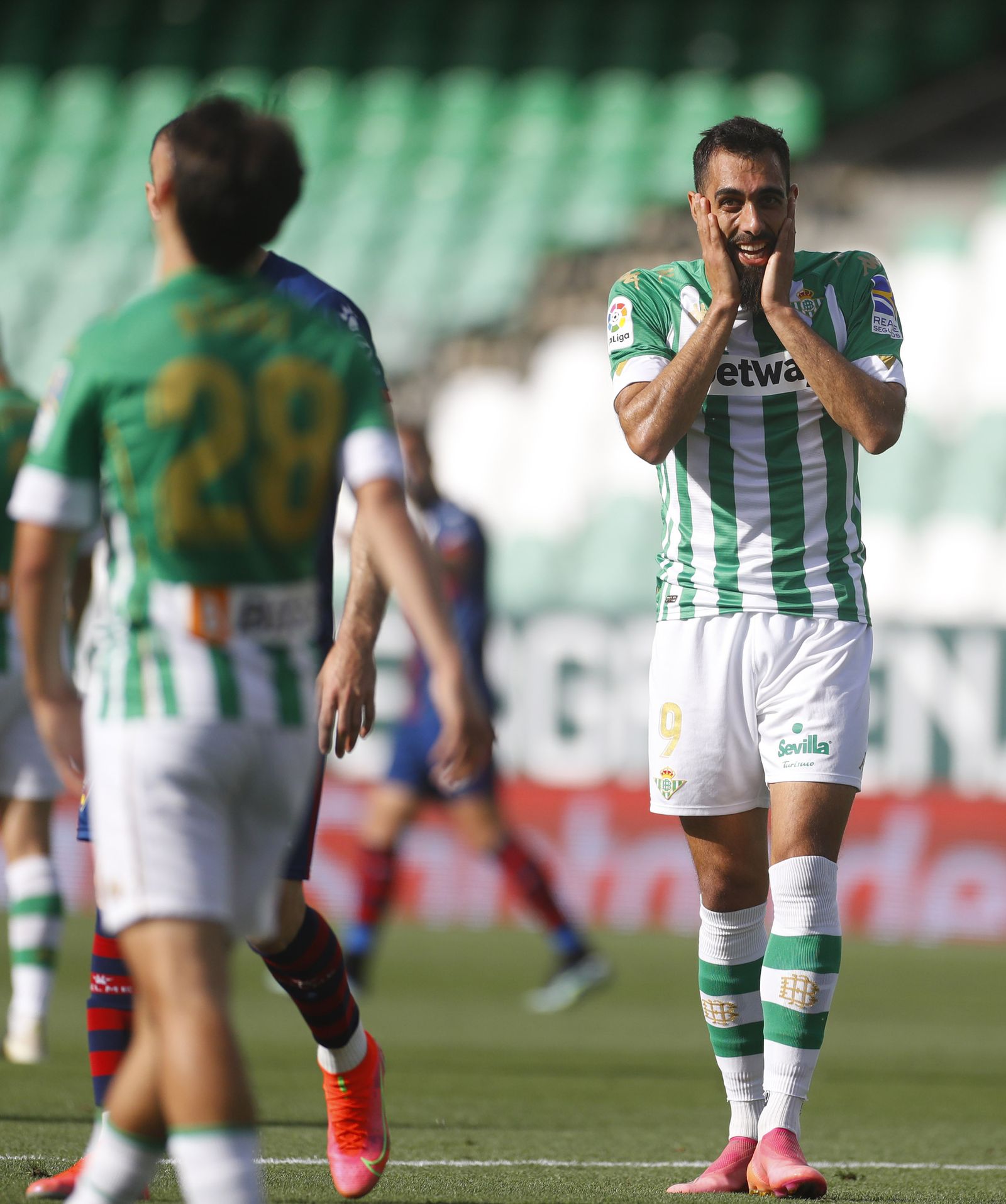 Las imágenes del Betis-Huesca