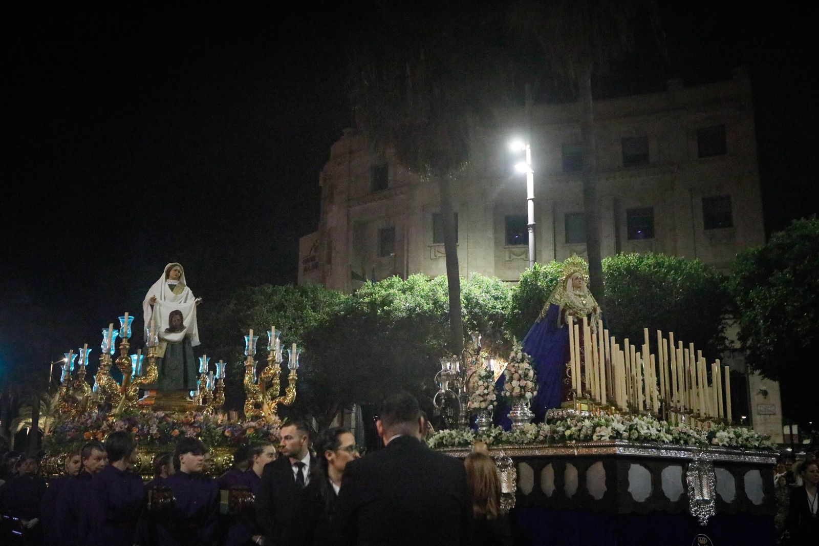 La procesión del Encuentro, en imágenes