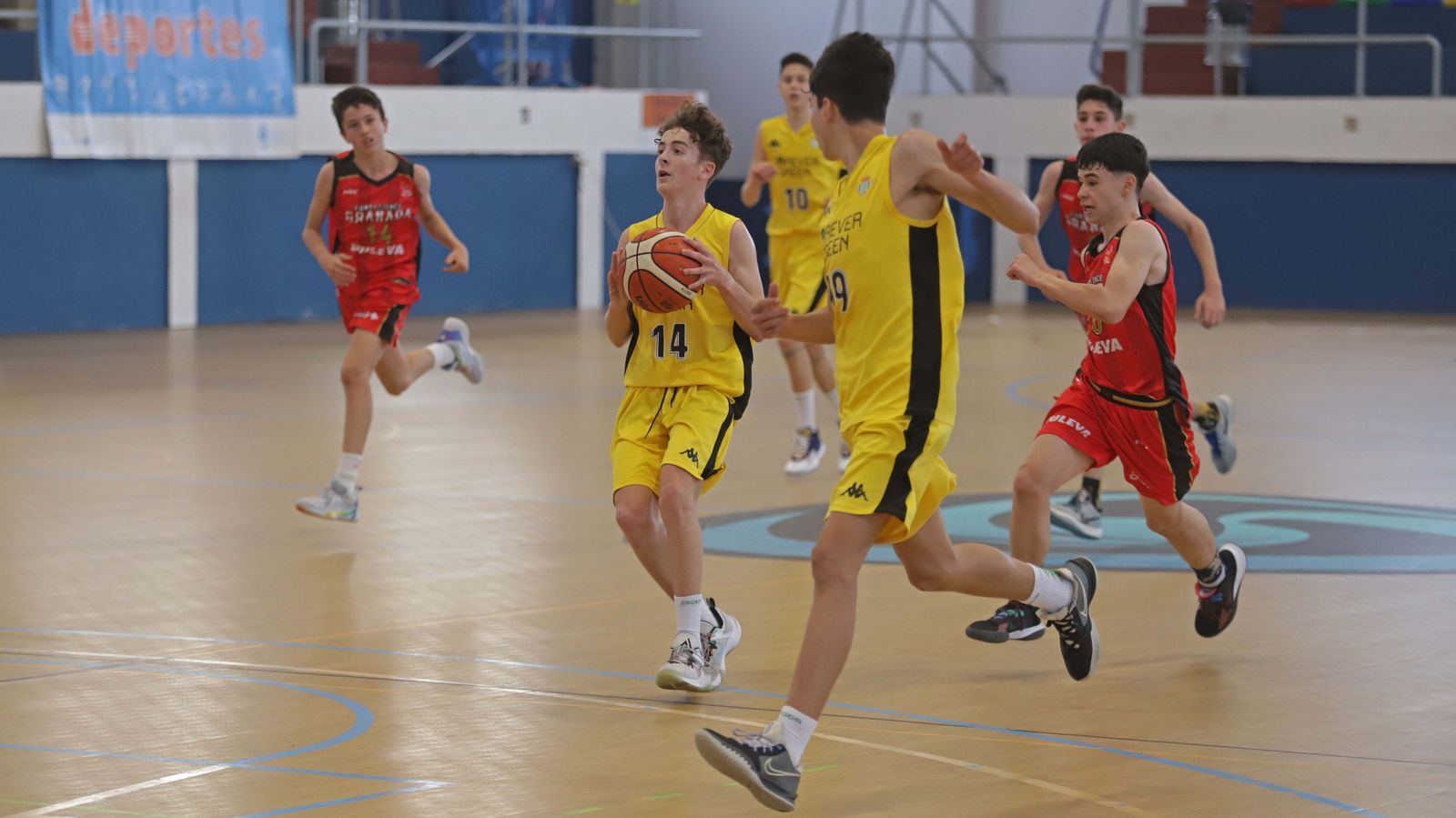 Fotos de las semifinales del Campeonato de Andalucía infantil masculino de La Línea