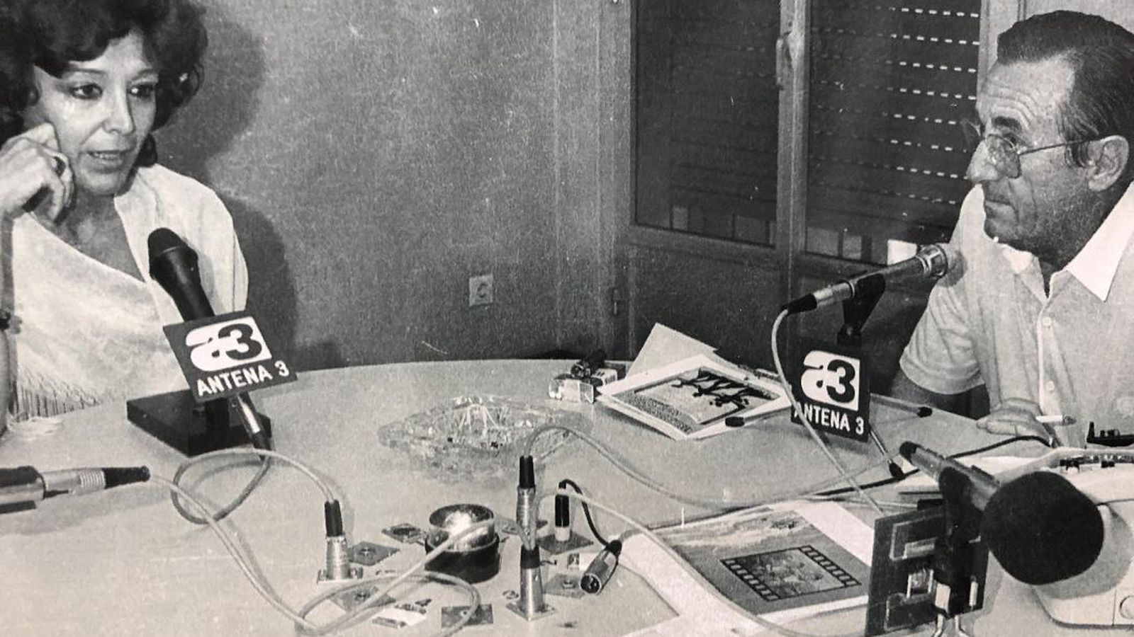 Enrique Márquez, durante una entrevista con la actriz Esperanza Roy.